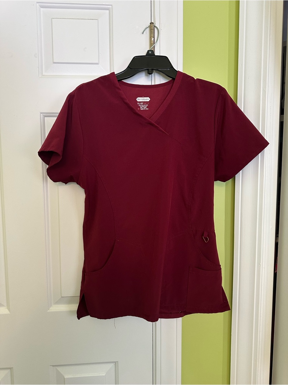 Scrubaid 4 Way Stretch Burgundy Scrub Top Size Medium